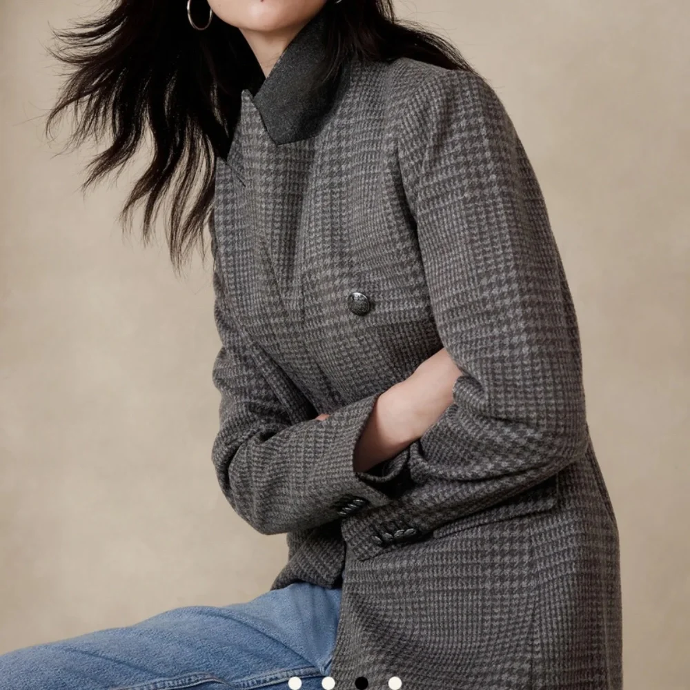 Banana Republic Factory Plaid Icon Blazer - Picture 3 of 9